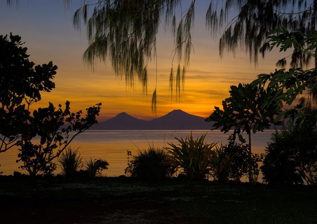 Walindi Plantation Resort Кимбе Экстерьер фото